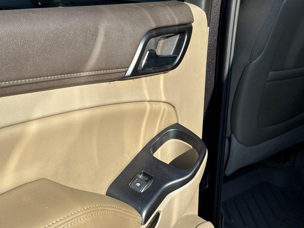 GMC Yukon XL 4WD 4dr SLE 2015