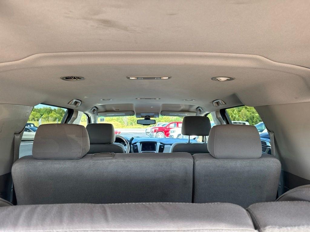 GMC Yukon XL 4WD 4dr SLE 2015