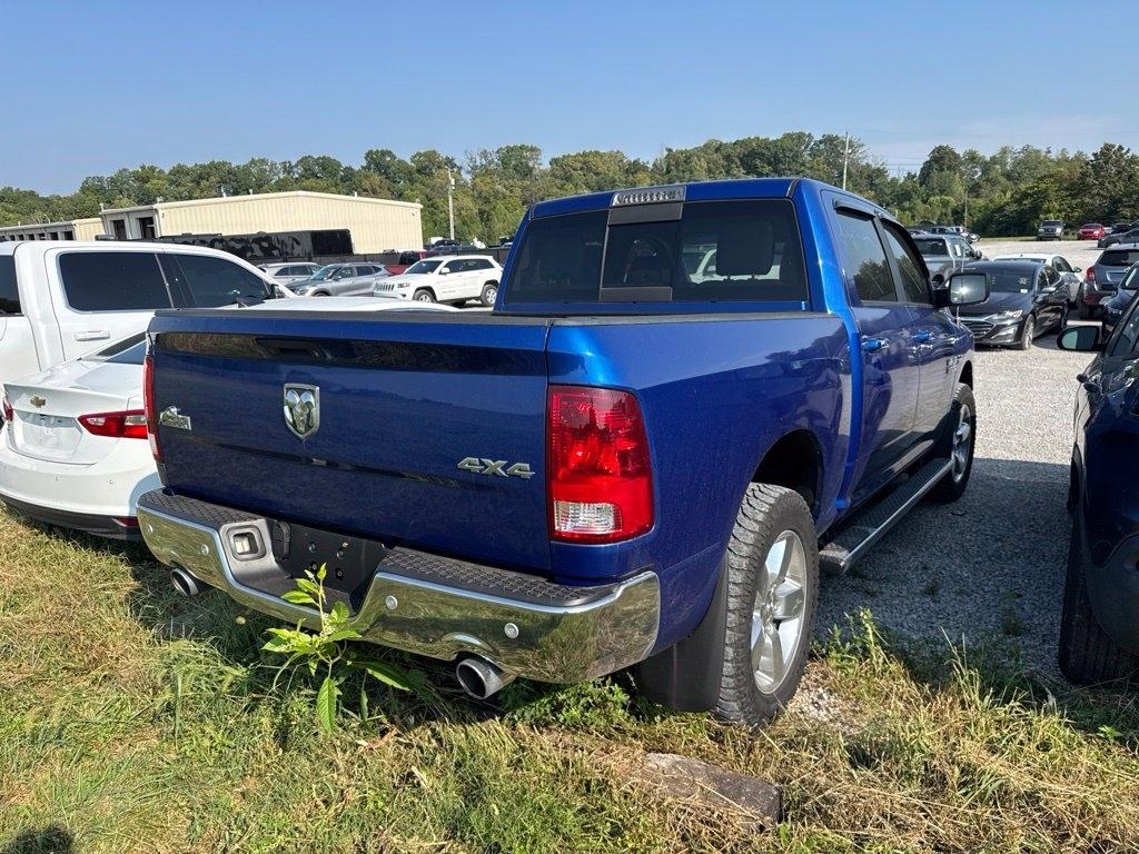 RAM 1500 Big Horn 4x4 Crew Cab 5'7" Box 2017