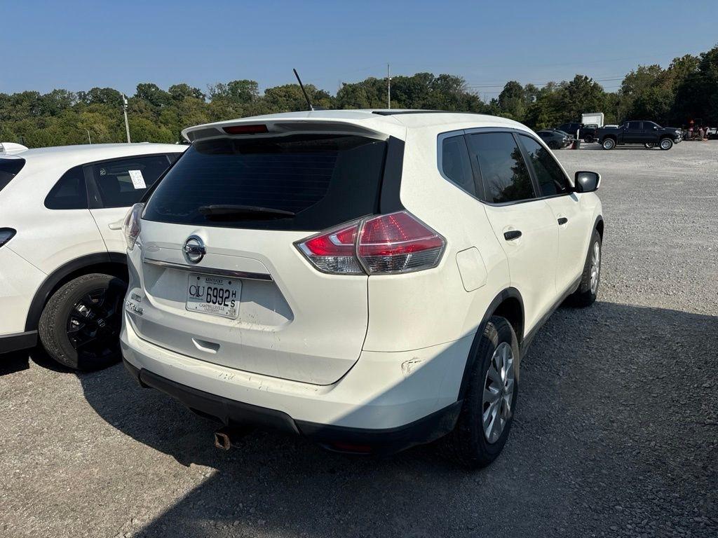 Nissan Rogue FWD 4dr SV 2016