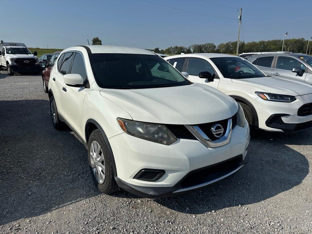 Nissan Rogue FWD 4dr SV 2016