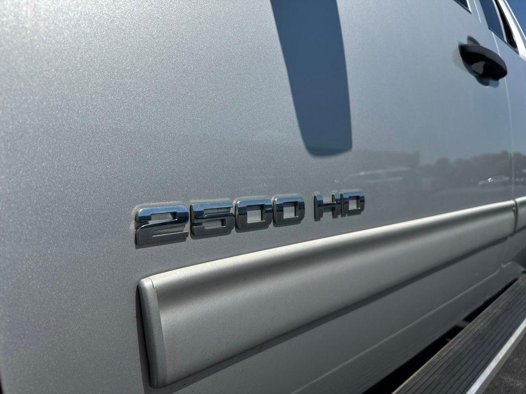 Chevrolet Silverado 2500HD 4WD Ext Cab 144.2" LT 2012