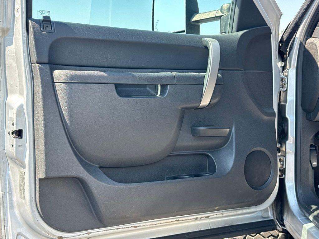 Chevrolet Silverado 2500HD 4WD Ext Cab 144.2" LT 2012