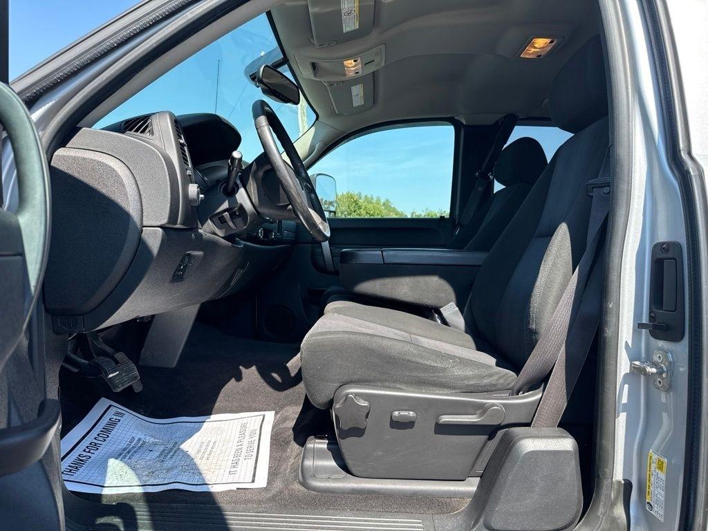 Chevrolet Silverado 2500HD 4WD Ext Cab 144.2" LT 2012