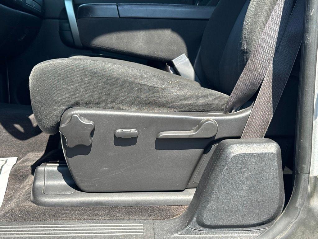 Chevrolet Silverado 2500HD 4WD Ext Cab 144.2" LT 2012