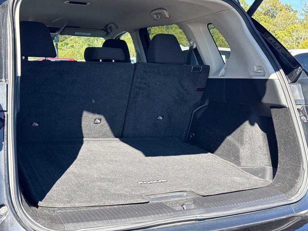 Nissan Rogue FWD SV 2025