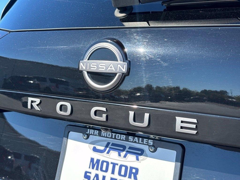 Nissan Rogue FWD SV 2025
