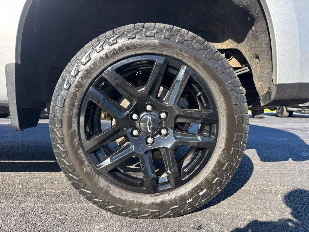 Chevrolet Silverado 1500 LTD 4WD Crew Cab 147" Custom Trail Boss 2022