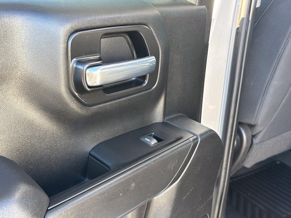 Chevrolet Silverado 1500 LTD 4WD Crew Cab 147" Custom Trail Boss 2022