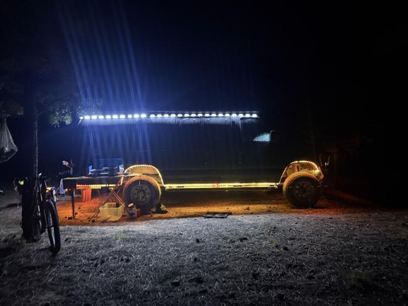 2004 Ford Econoline E-350 Super Duty Extended