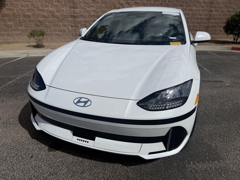 Hyundai Ioniq 6  2023