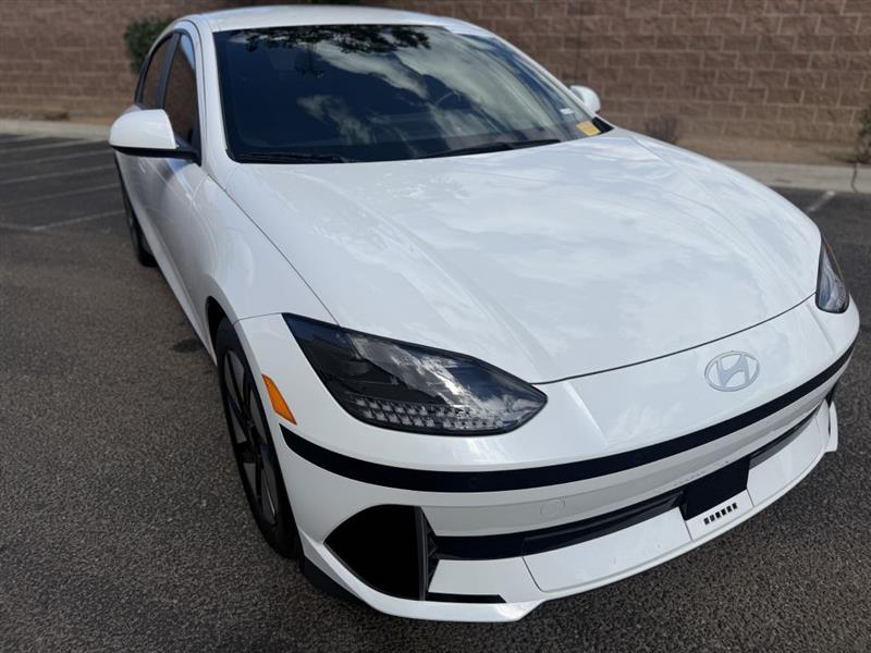Hyundai Ioniq 6  2023