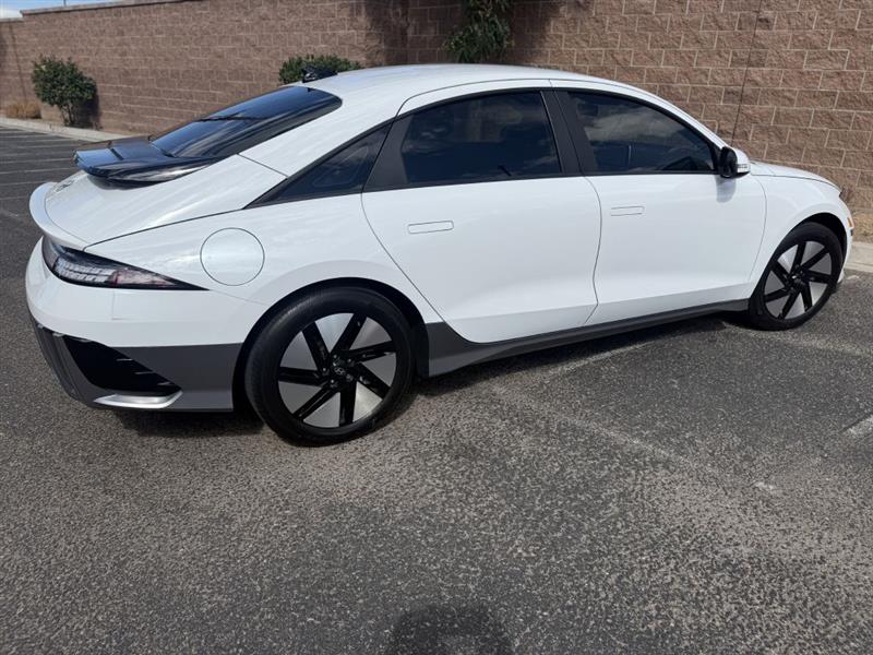 Hyundai Ioniq 6  2023