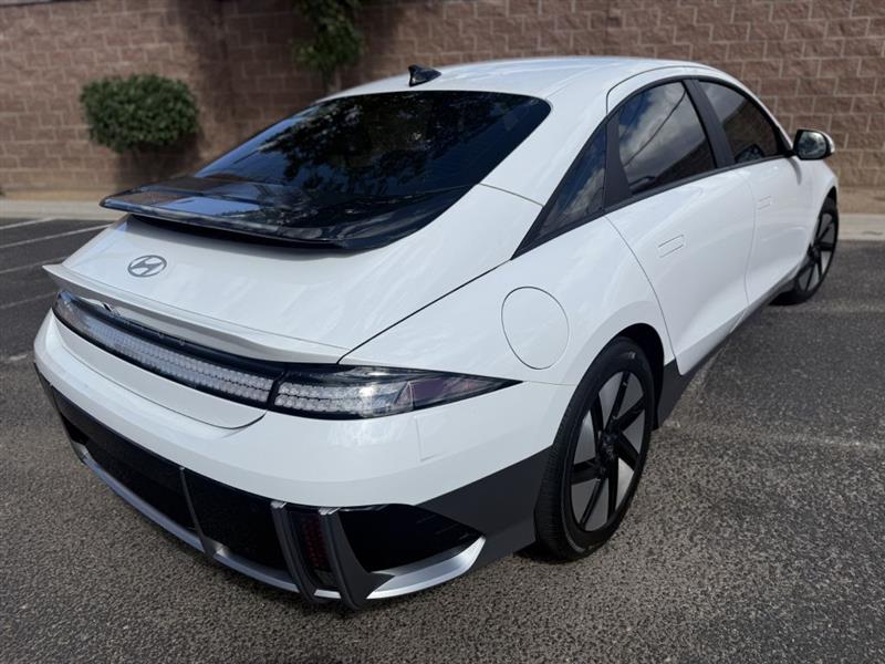 Hyundai Ioniq 6  2023