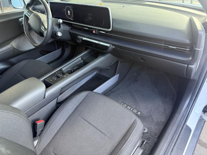 Hyundai Ioniq 6  2023