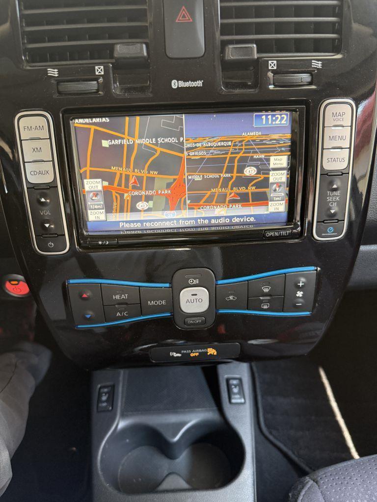 2013 Nissan LEAF SV - Photo 14