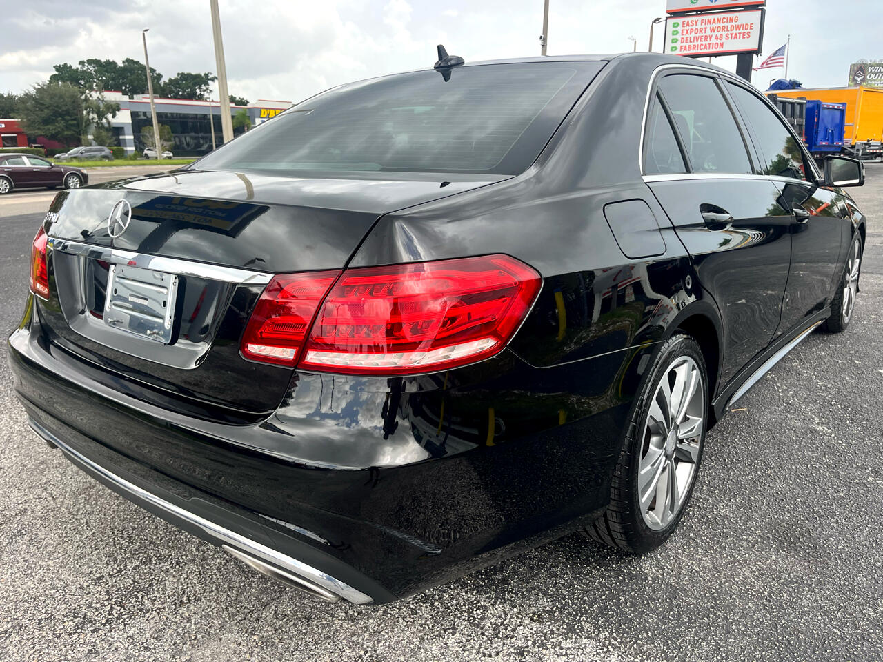 Mercedes-Benz E-Class E350 Sedan 2014 Mercedes-Benz E-Class E350 Sedan 2014