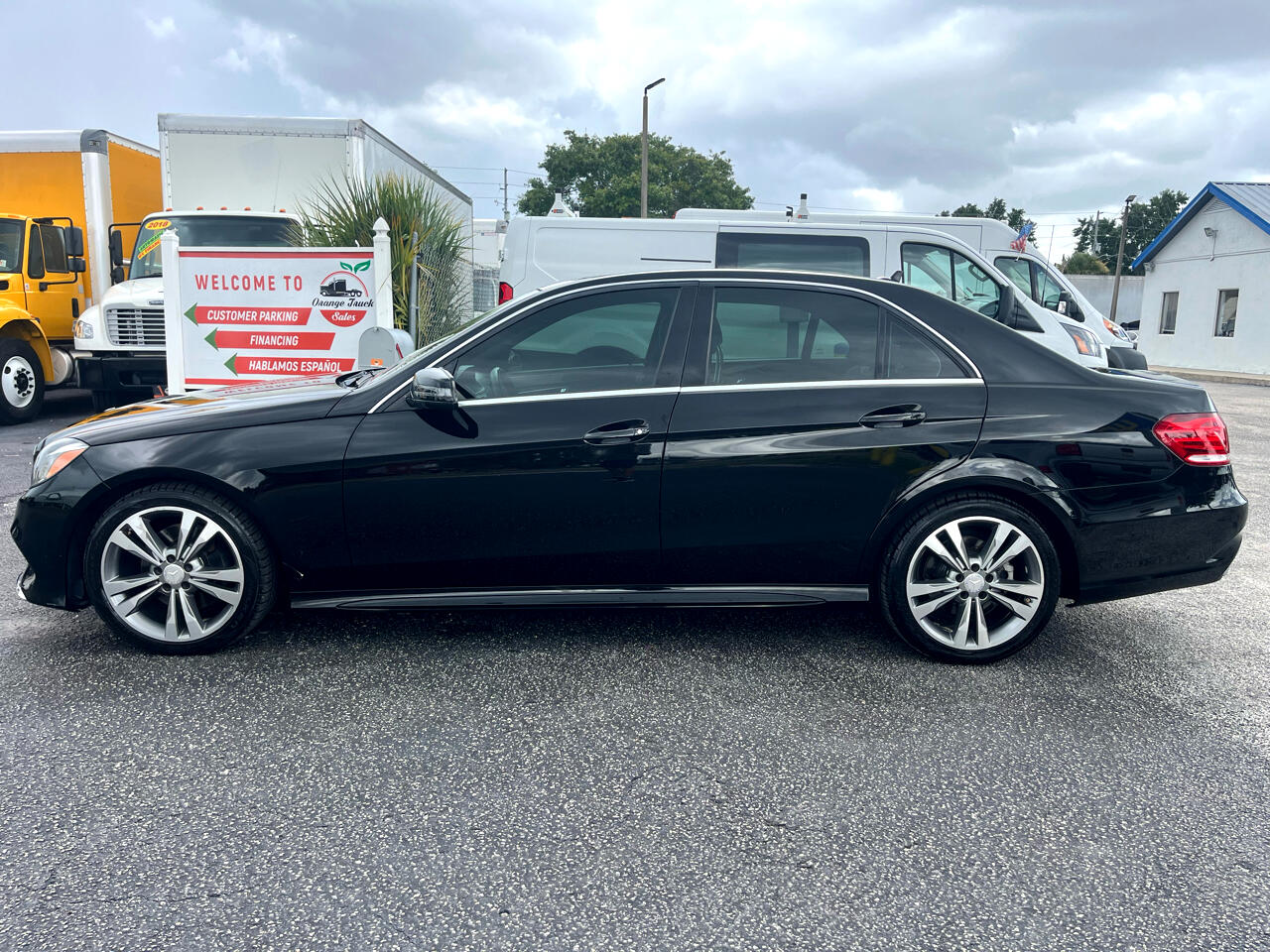 Mercedes-Benz E-Class E350 Sedan 2014 Mercedes-Benz E-Class E350 Sedan 2014