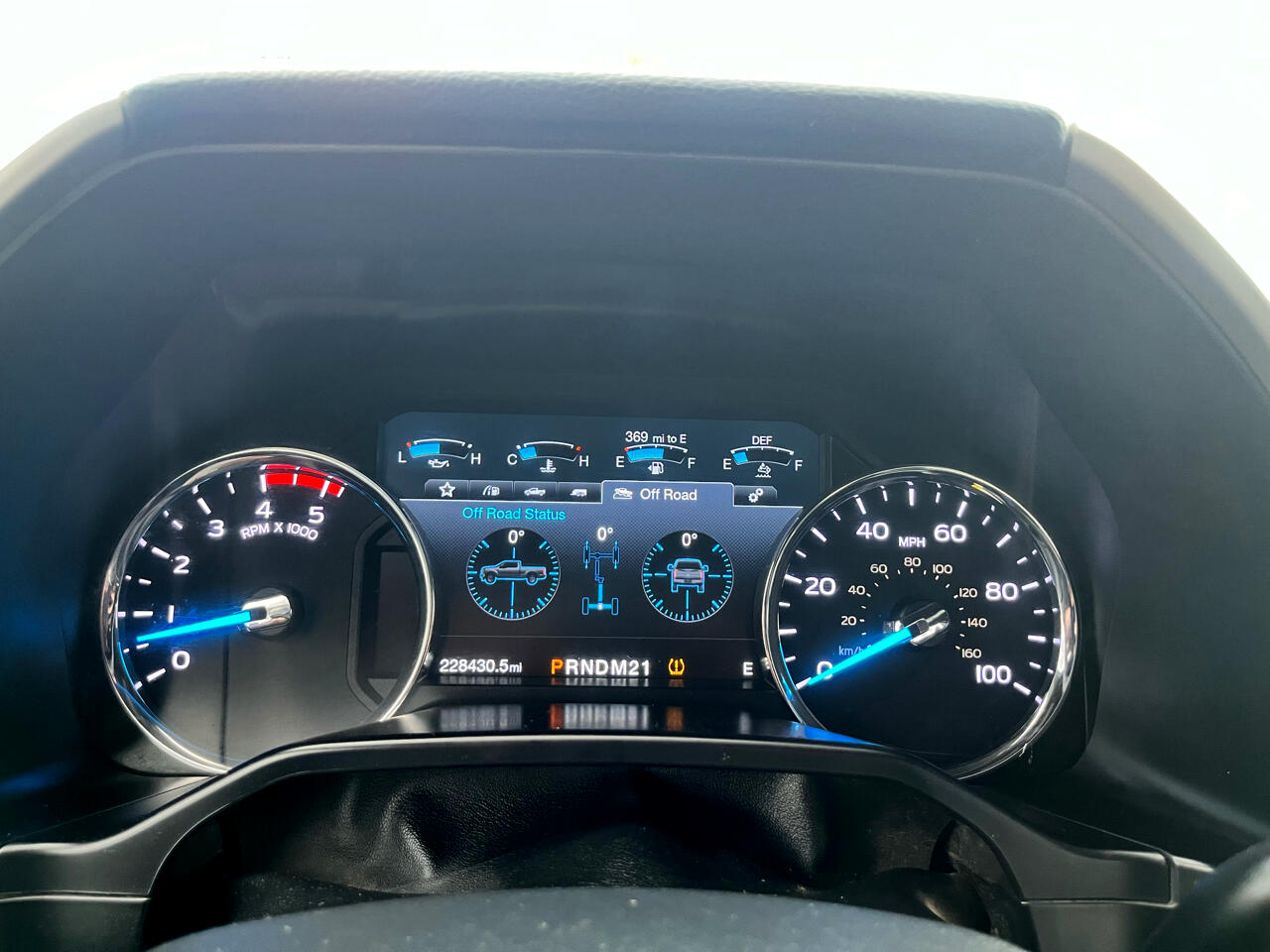 Ford F-350 SD Lariat Crew Cab DRW 4WD 2017 Ford F-350 SD Lariat Crew Cab DRW 4WD 2017