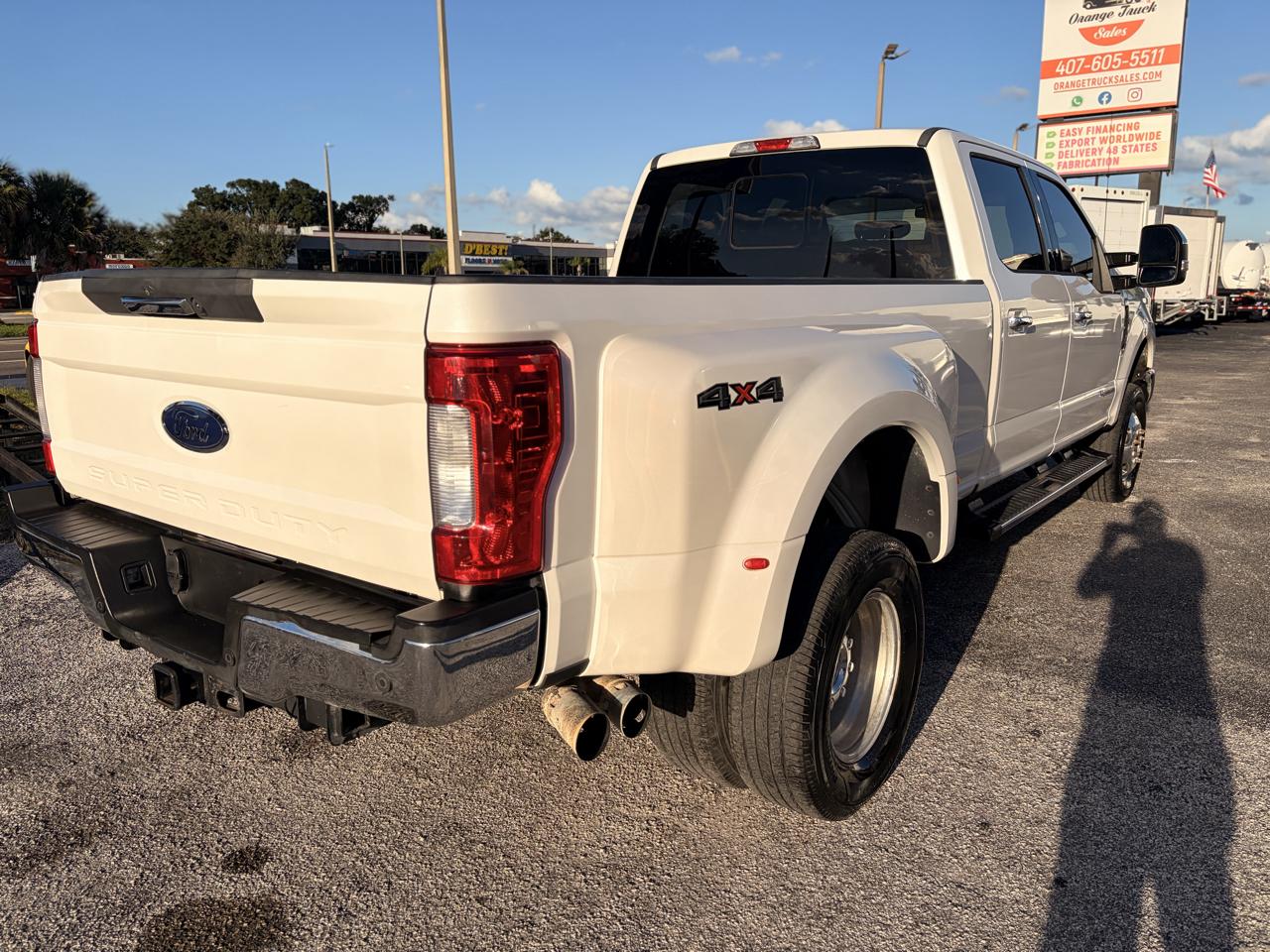 Ford F-350 SD Lariat Crew Cab DRW 4WD 2017