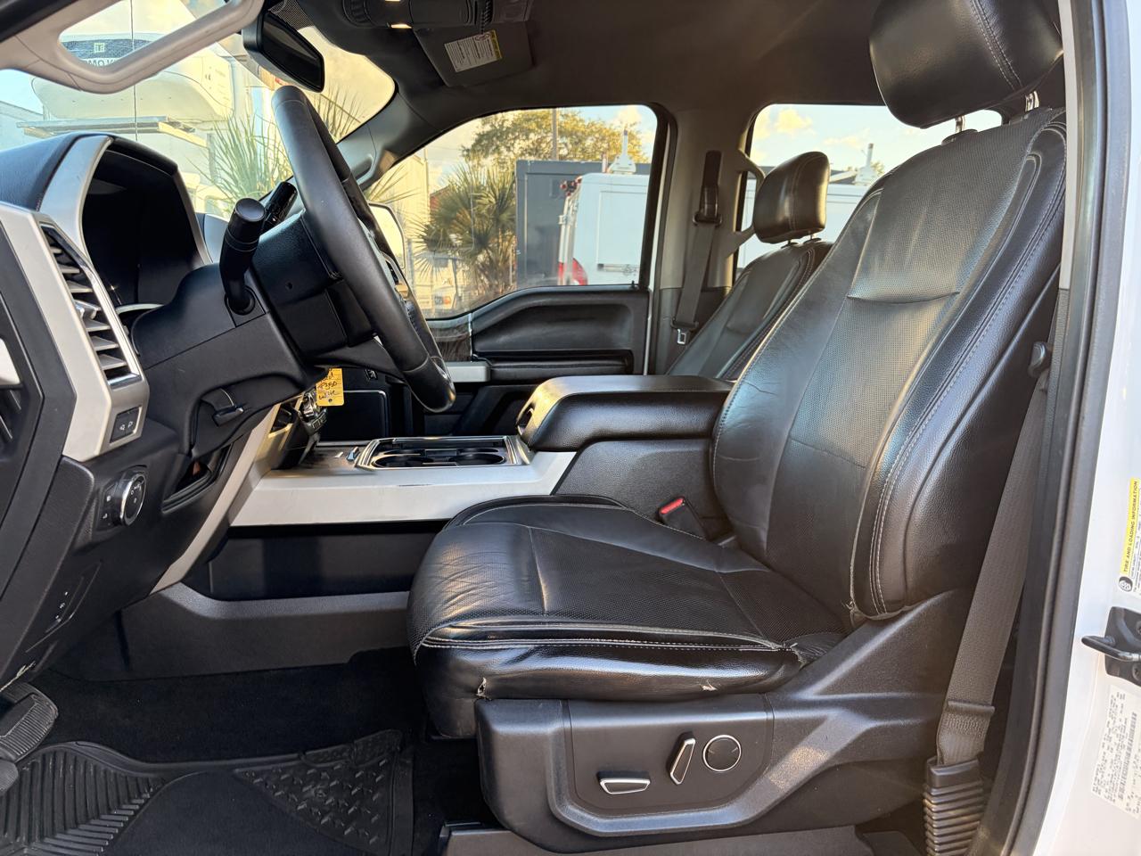 Ford F-350 SD Lariat Crew Cab DRW 4WD 2017