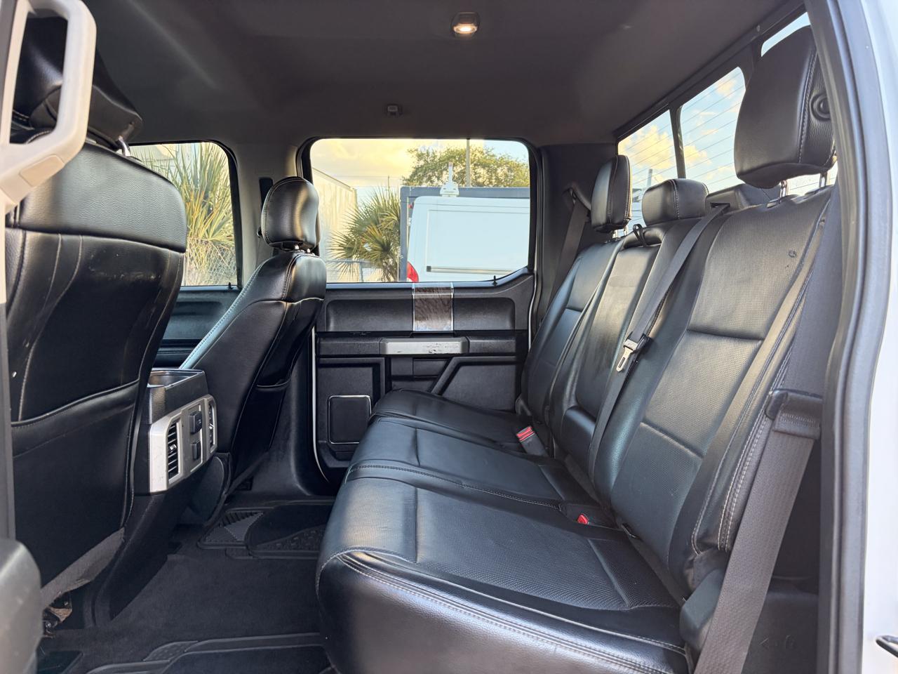 Ford F-350 SD Lariat Crew Cab DRW 4WD 2017