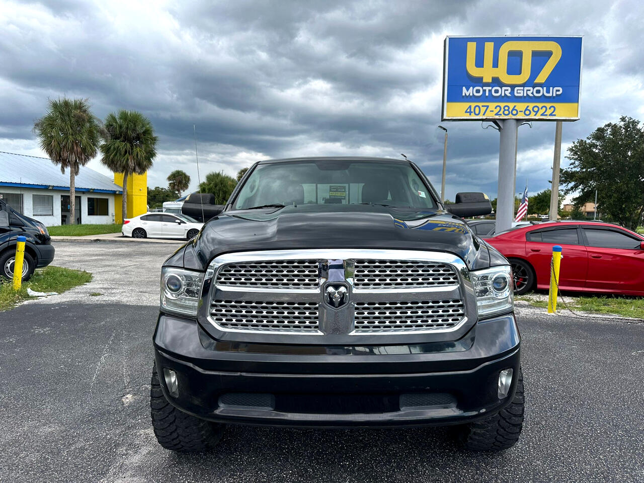 RAM 1500 Laramie Quad Cab 4WD 2017 RAM 1500 Laramie Quad Cab 4WD 2017