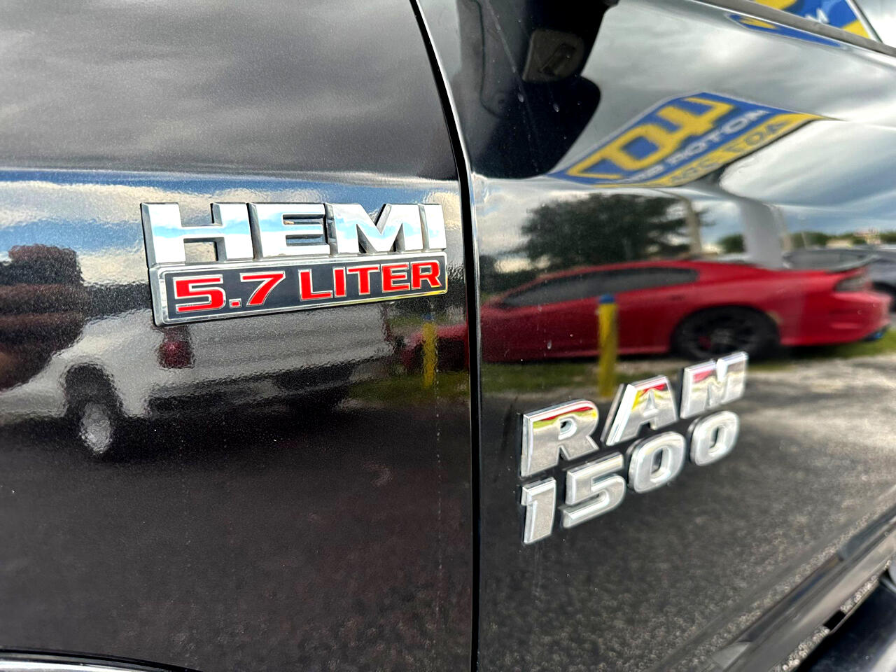 RAM 1500 Laramie Quad Cab 4WD 2017 RAM 1500 Laramie Quad Cab 4WD 2017