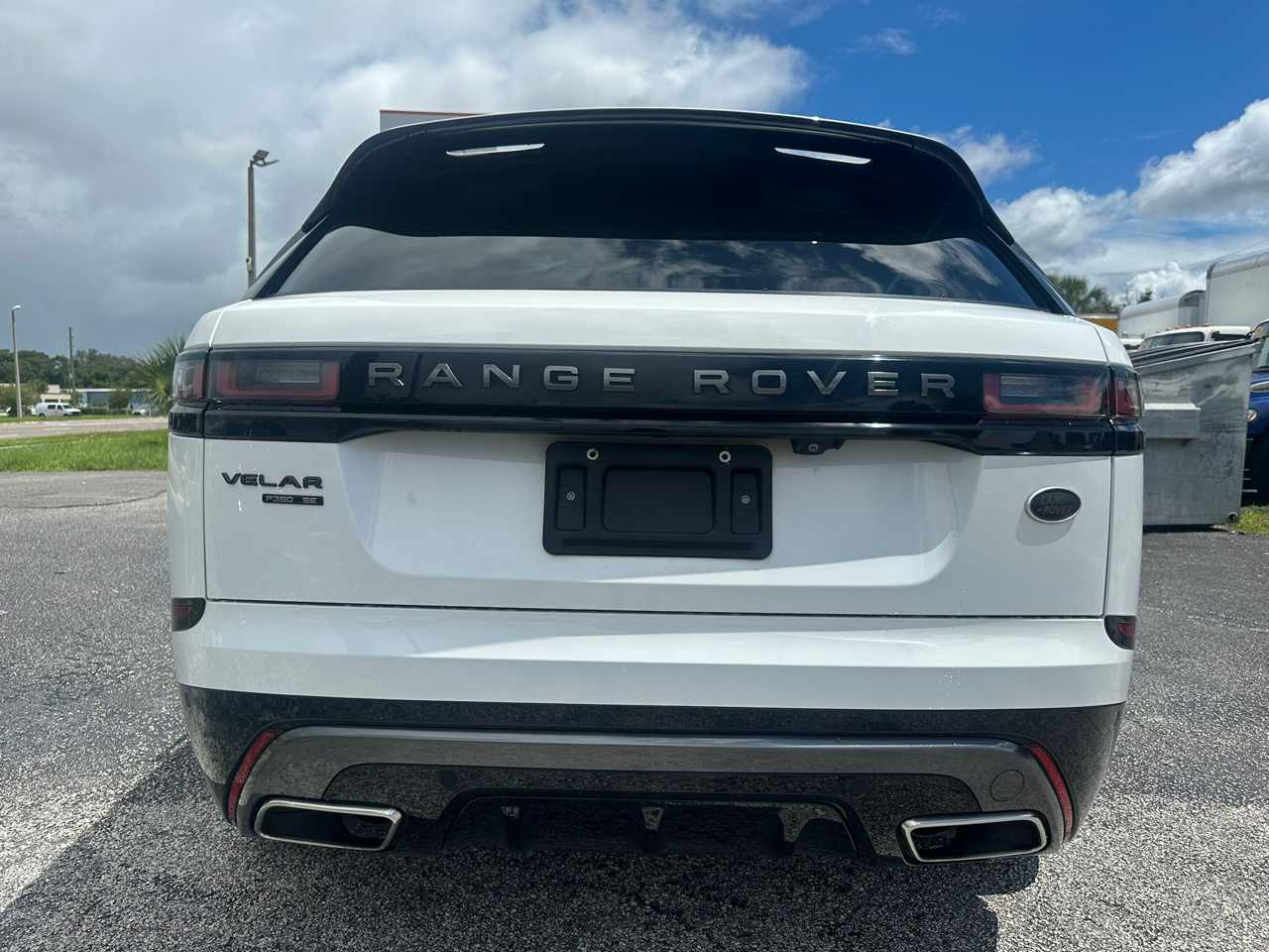 Land Rover Range Rover Velar R-Dynamic SE 2018 Land Rover Range Rover Velar R-Dynamic SE 2018