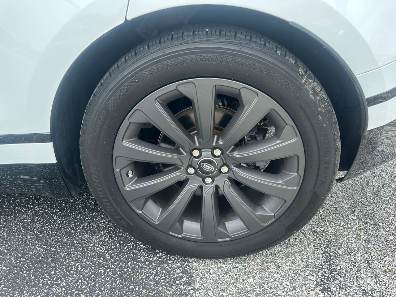 Land Rover Range Rover Velar R-Dynamic SE 2018 Land Rover Range Rover Velar R-Dynamic SE 2018