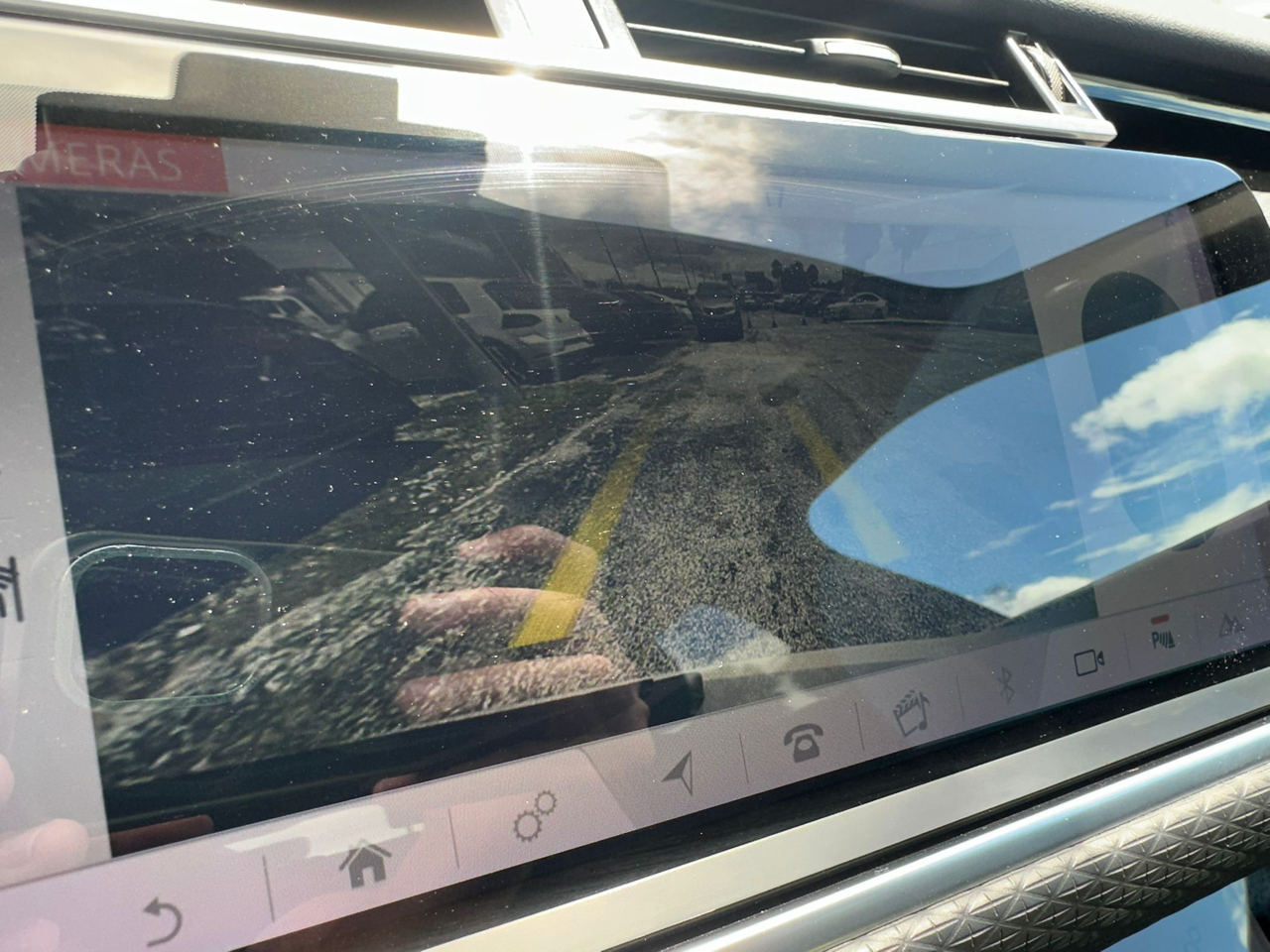 Land Rover Range Rover Velar R-Dynamic SE 2018 Land Rover Range Rover Velar R-Dynamic SE 2018