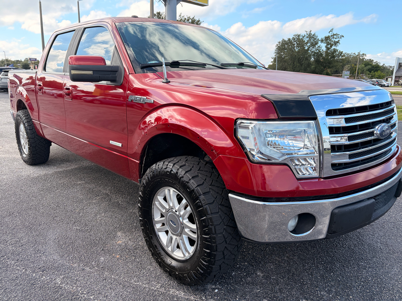 Ford F-150 2WD SuperCrew 145" Lariat 2014 Ford F-150 2WD SuperCrew 145" Lariat 2014