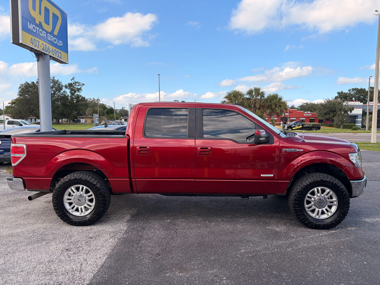 Ford F-150 2WD SuperCrew 145" Lariat 2014 Ford F-150 2WD SuperCrew 145" Lariat 2014