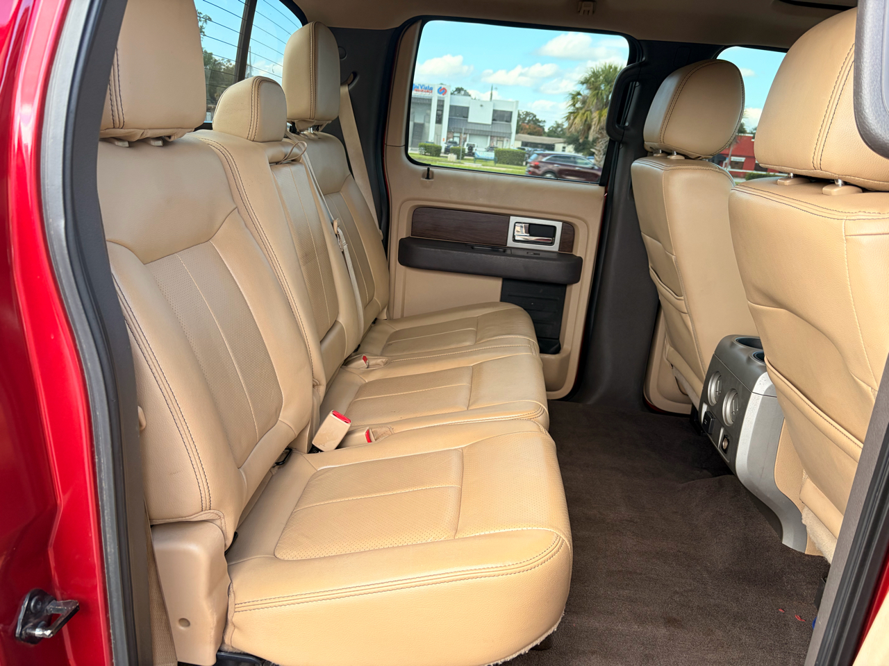 Ford F-150 2WD SuperCrew 145" Lariat 2014 Ford F-150 2WD SuperCrew 145" Lariat 2014