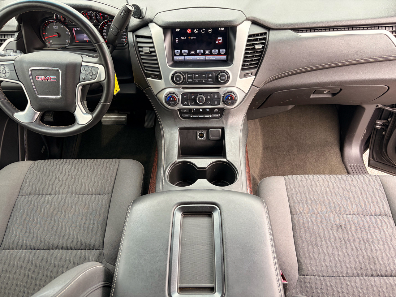 GMC Yukon XL SLE 2WD 2016