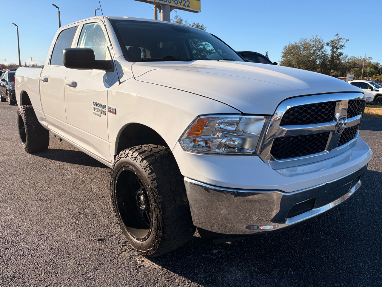 RAM 1500 Classic SLT Crew Cab SWB 2WD 2020