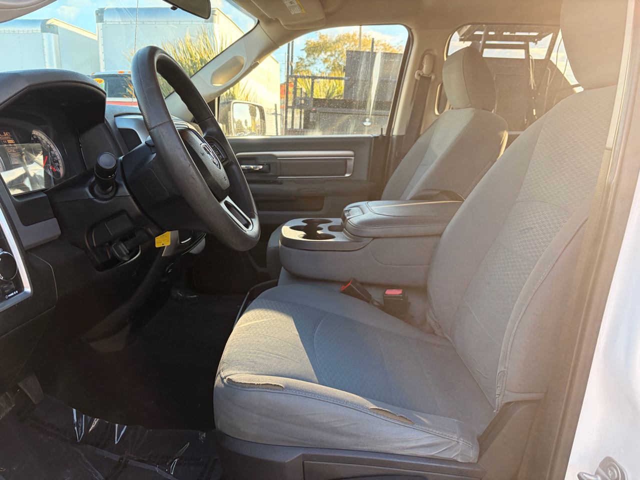 RAM 1500 Classic SLT Crew Cab SWB 2WD 2020