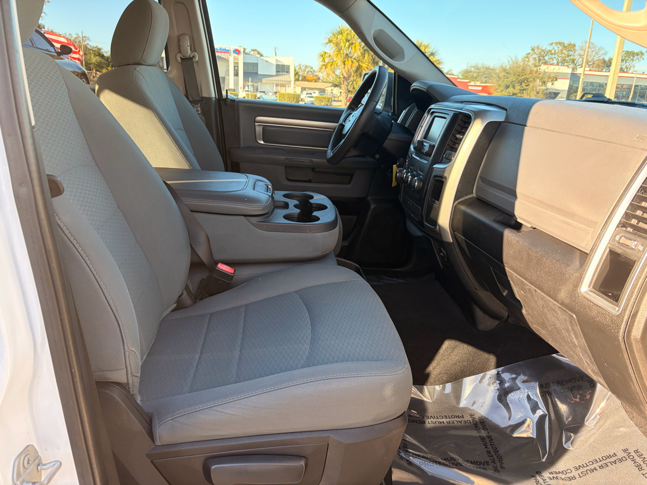 RAM 1500 Classic SLT Crew Cab SWB 2WD 2020