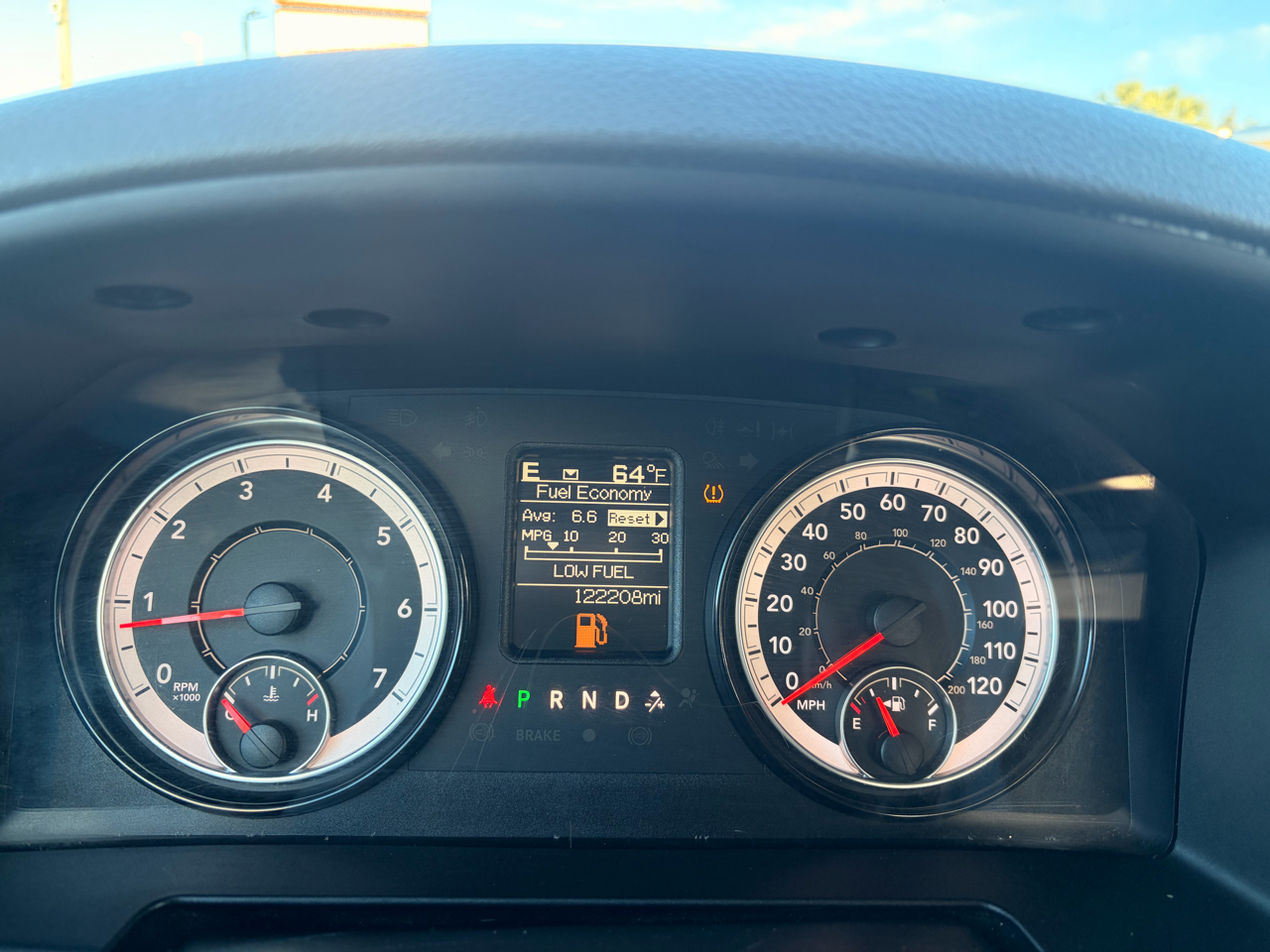 RAM 1500 Classic SLT Crew Cab SWB 2WD 2020