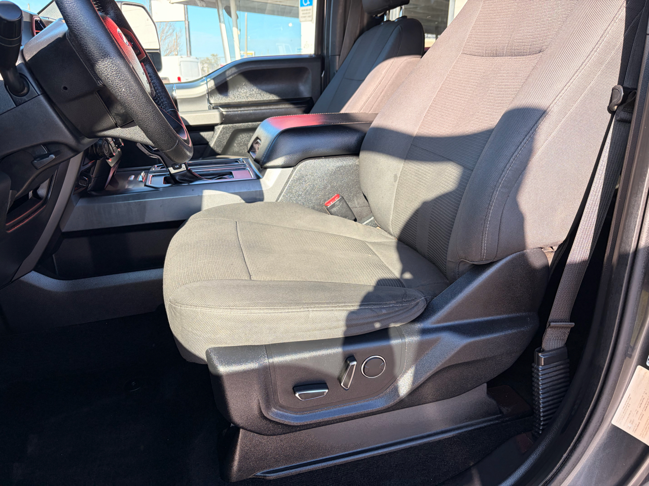 Ford F-150 4WD SuperCrew 157" XLT 2016