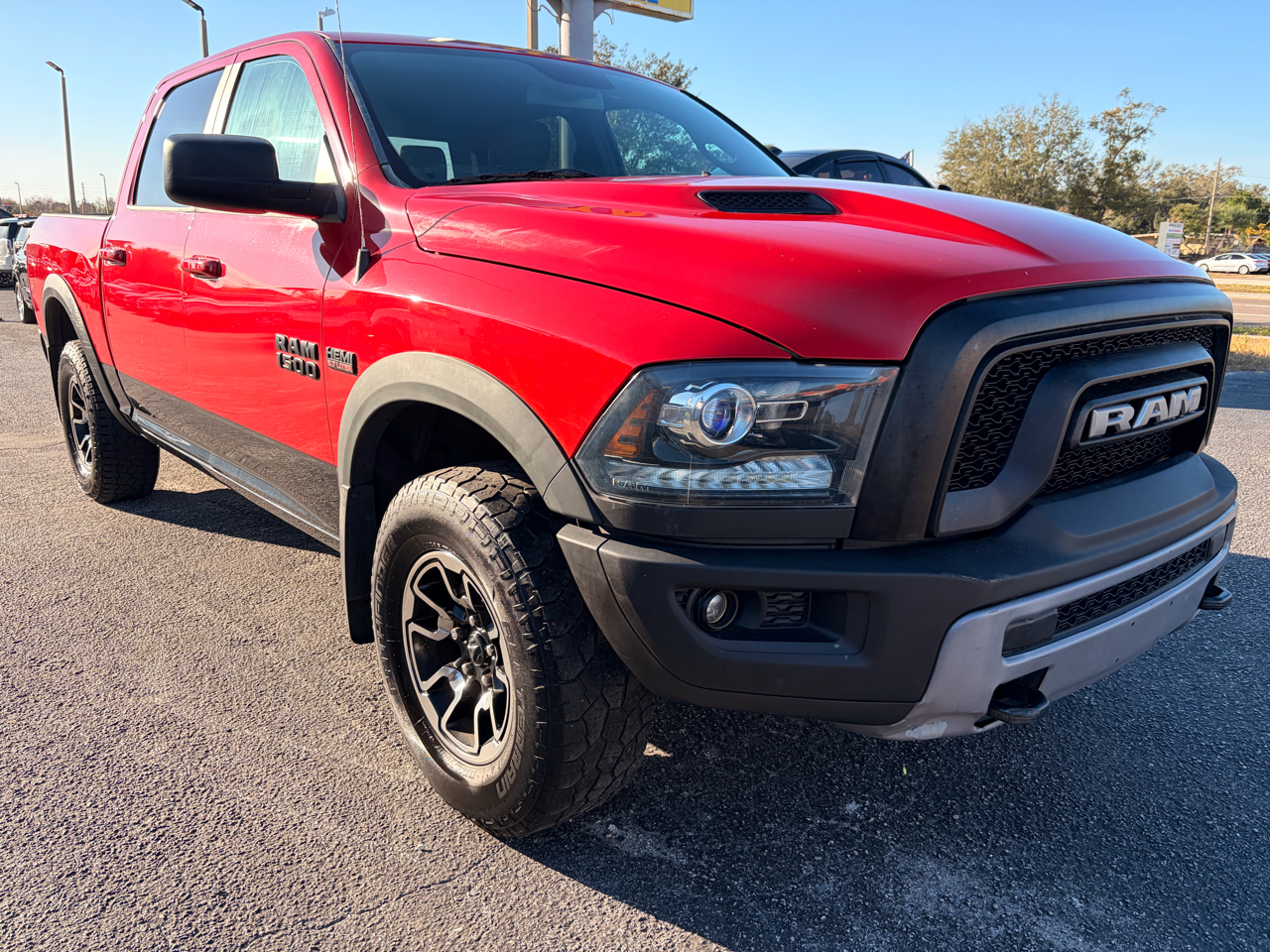 RAM 1500 4WD Crew Cab 140.5" Rebel 2016