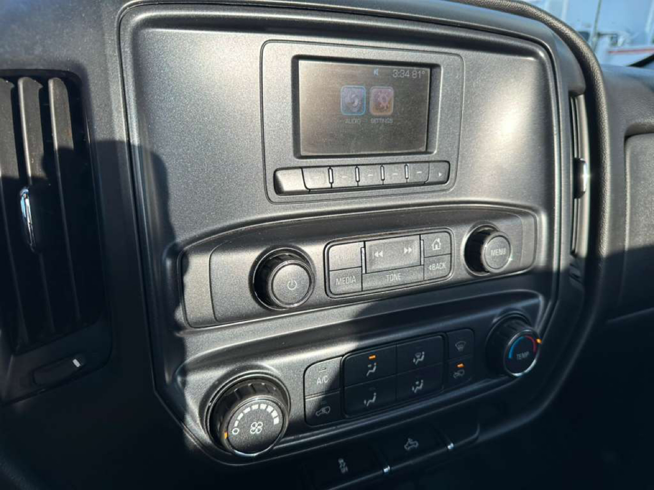 Chevrolet Silverado 1500 2WD Reg Cab 140" Work Truck 2017