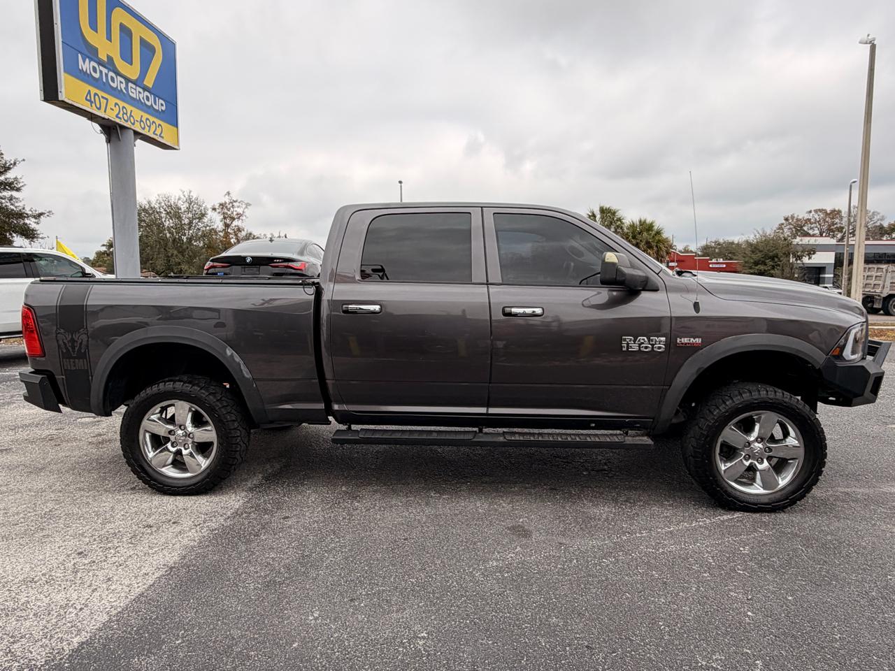 RAM 1500 Big Horn 4x2 Crew Cab 6'4" Box 2018