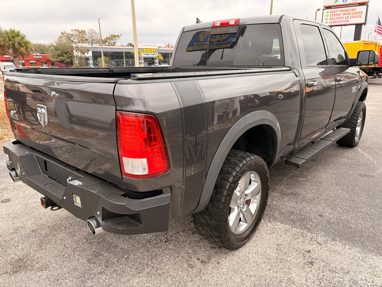 RAM 1500 Big Horn 4x2 Crew Cab 6'4" Box 2018