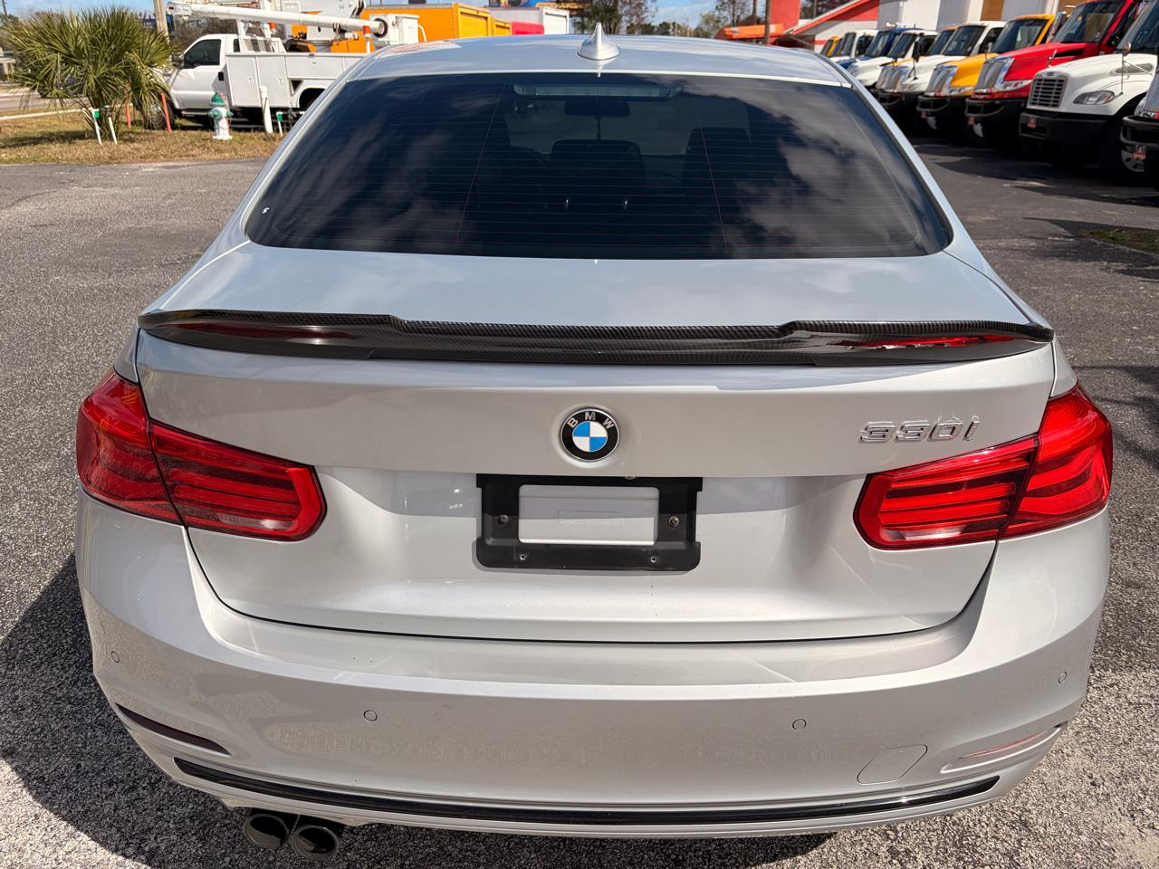 BMW 330i  2018
