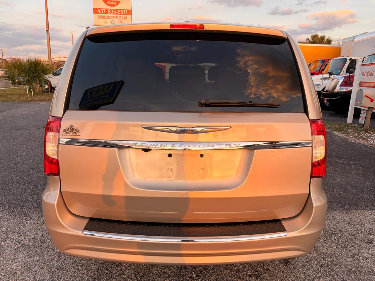 Chrysler Town & Country Touring 2014