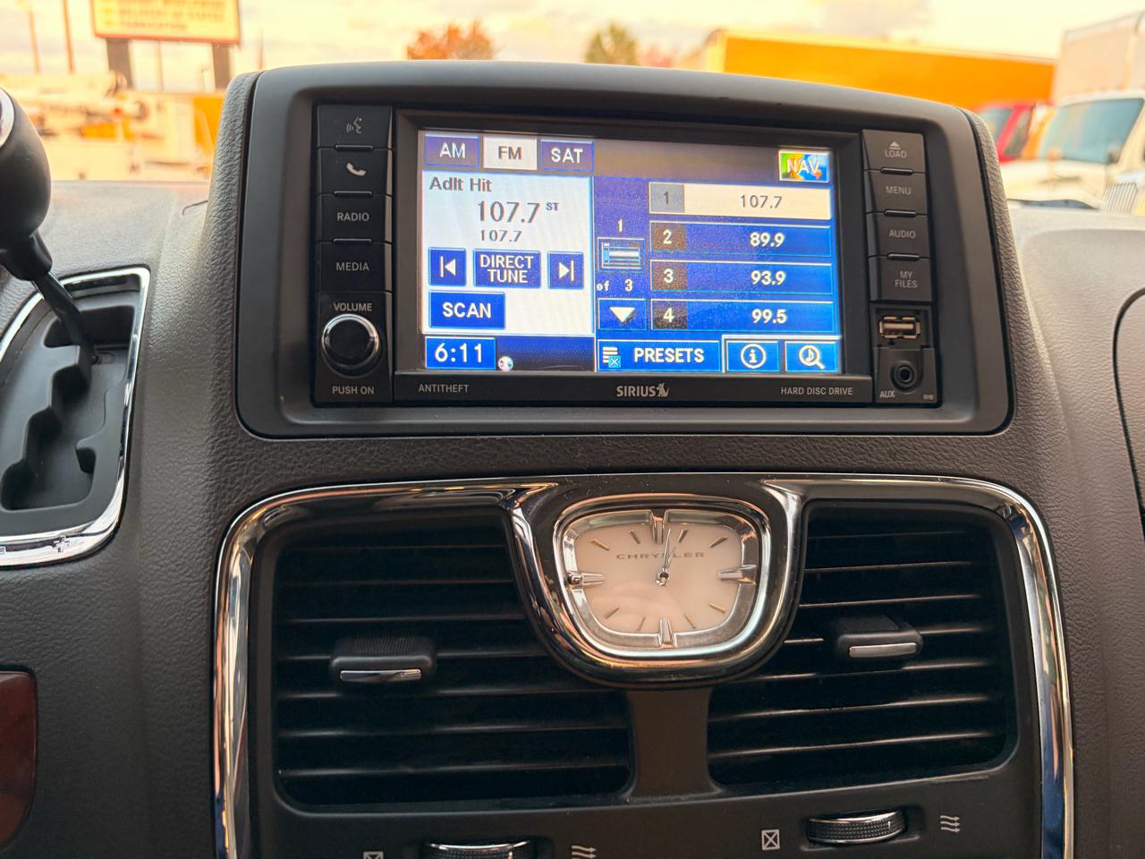 Chrysler Town & Country Touring 2014