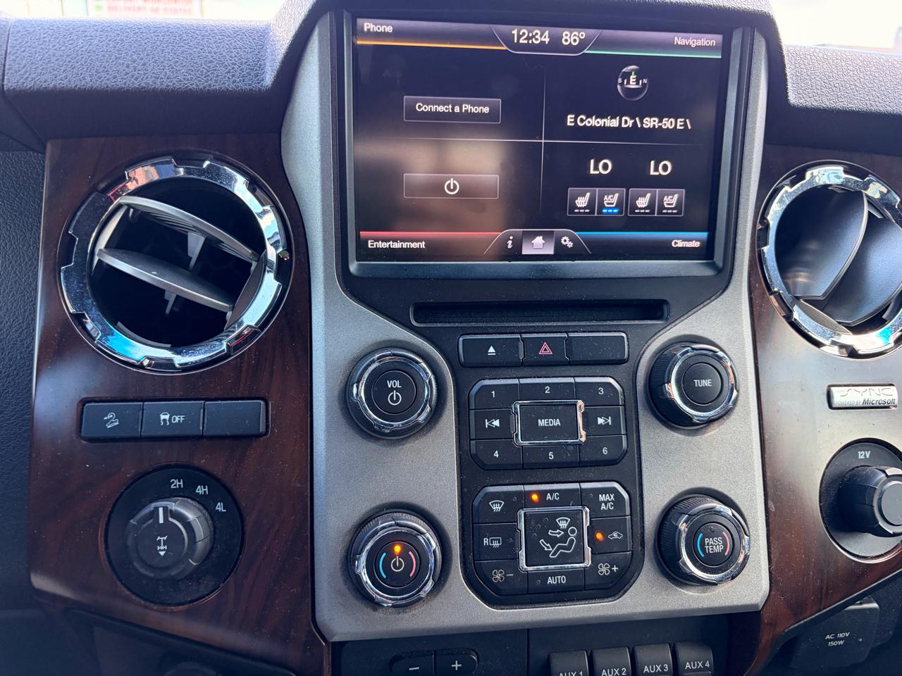 Ford F-250 SD Lariat Crew Cab LWB 4WD 2013