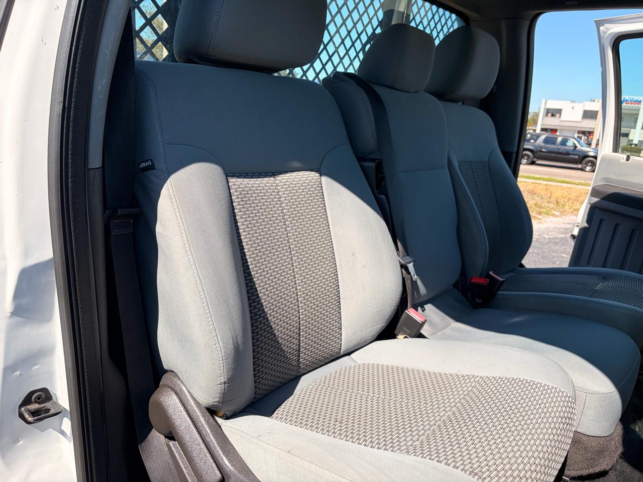 Ford F-550 Regular Cab DRW 2WD 2015