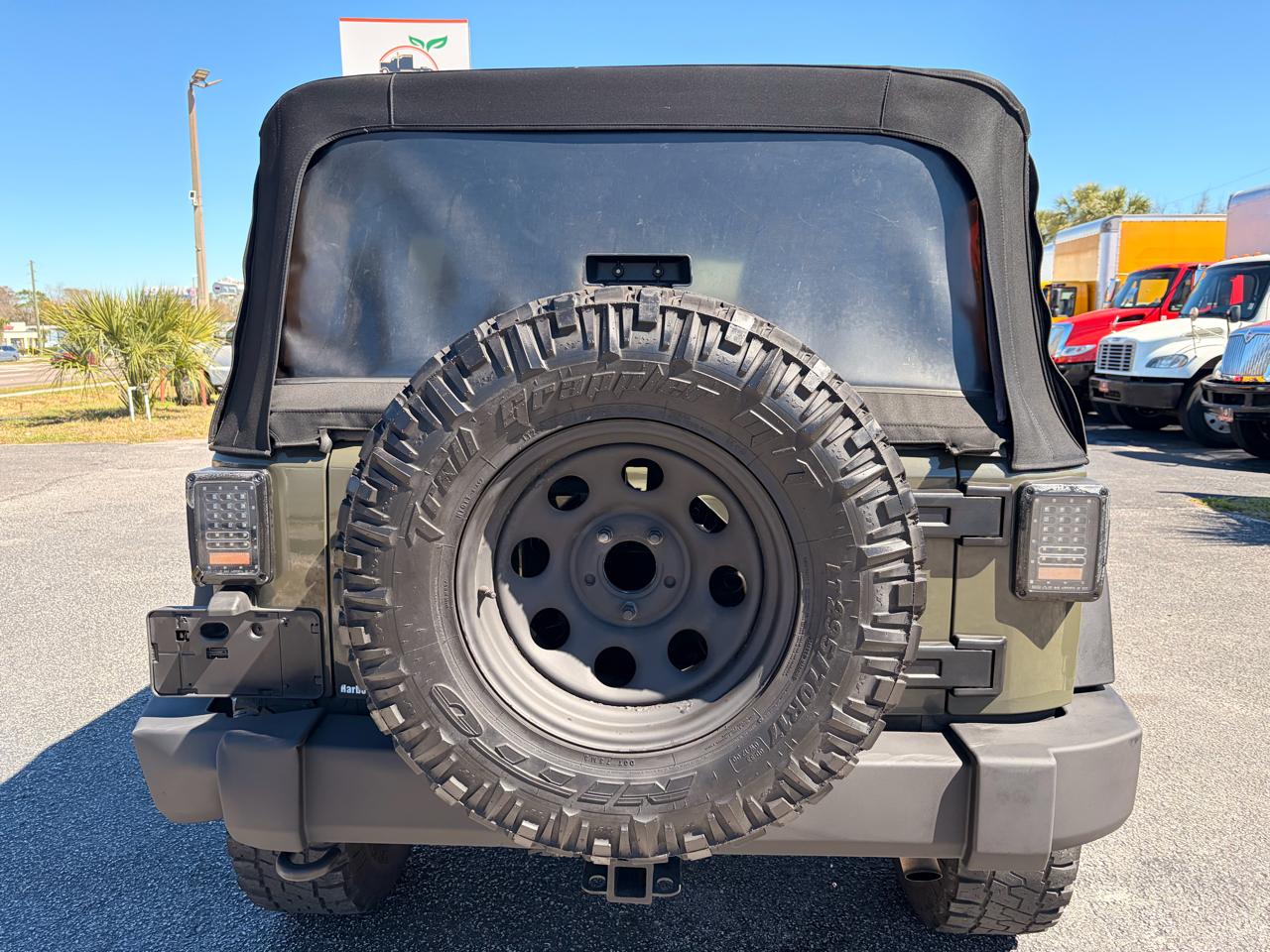 Jeep Wrangler Unlimited Sport 4WD 2015